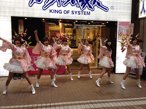 カラ鉄おすすめアイドル カラオケの鉄人 カラオケの鉄人で二次会 パーティ カラオケはコスプレもできるカラ鉄で